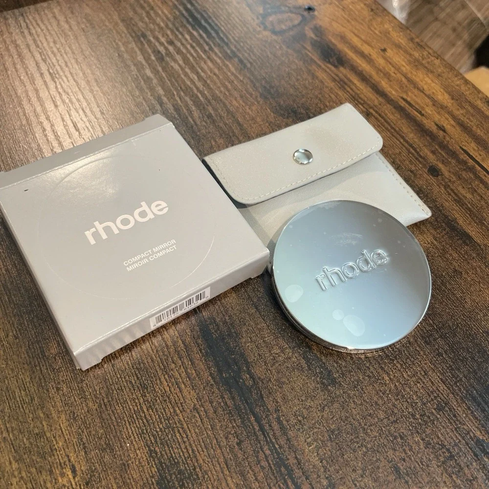 NEW IN BOX Rhode Compact Mirror + Carrying Pouch  Silver